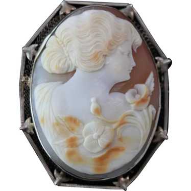 14k Yellow Gold Large Shell Cameo Portrait Carvin… - image 1