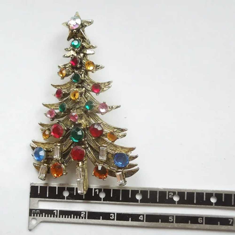 Sparkly Hollycraft Christmas Tree Pin with Rhines… - image 9