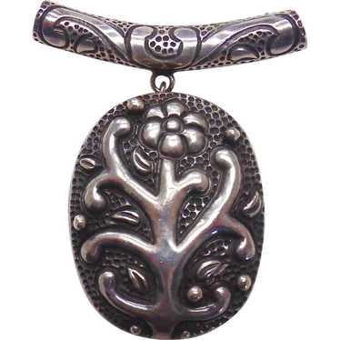 Sterling Silver Floral Locket-Victoria of Taxco - image 1