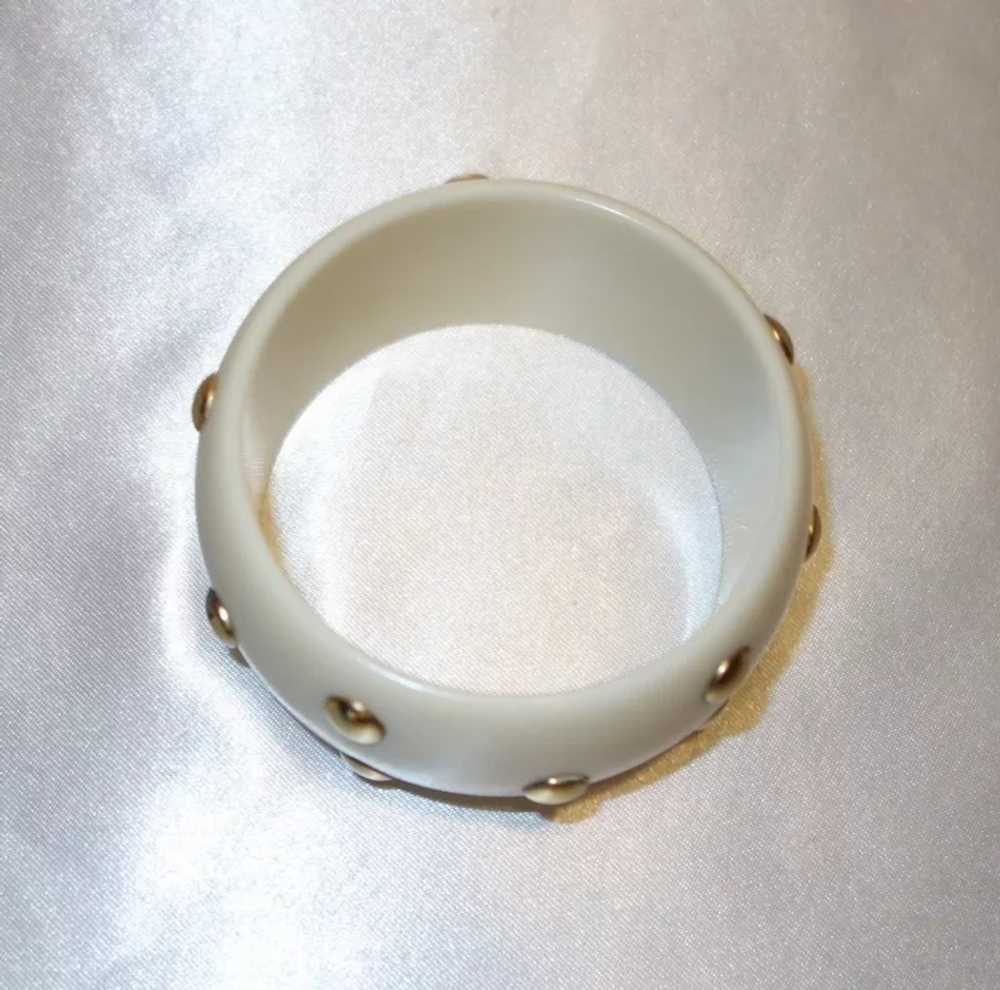 Vintage Wide Cream Lucite Bangle Bracelet with Em… - image 3