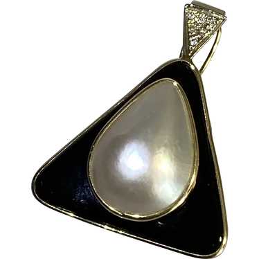 14K Yellow Gold Onyx and Pearl Pendant w/Enhancer - image 1