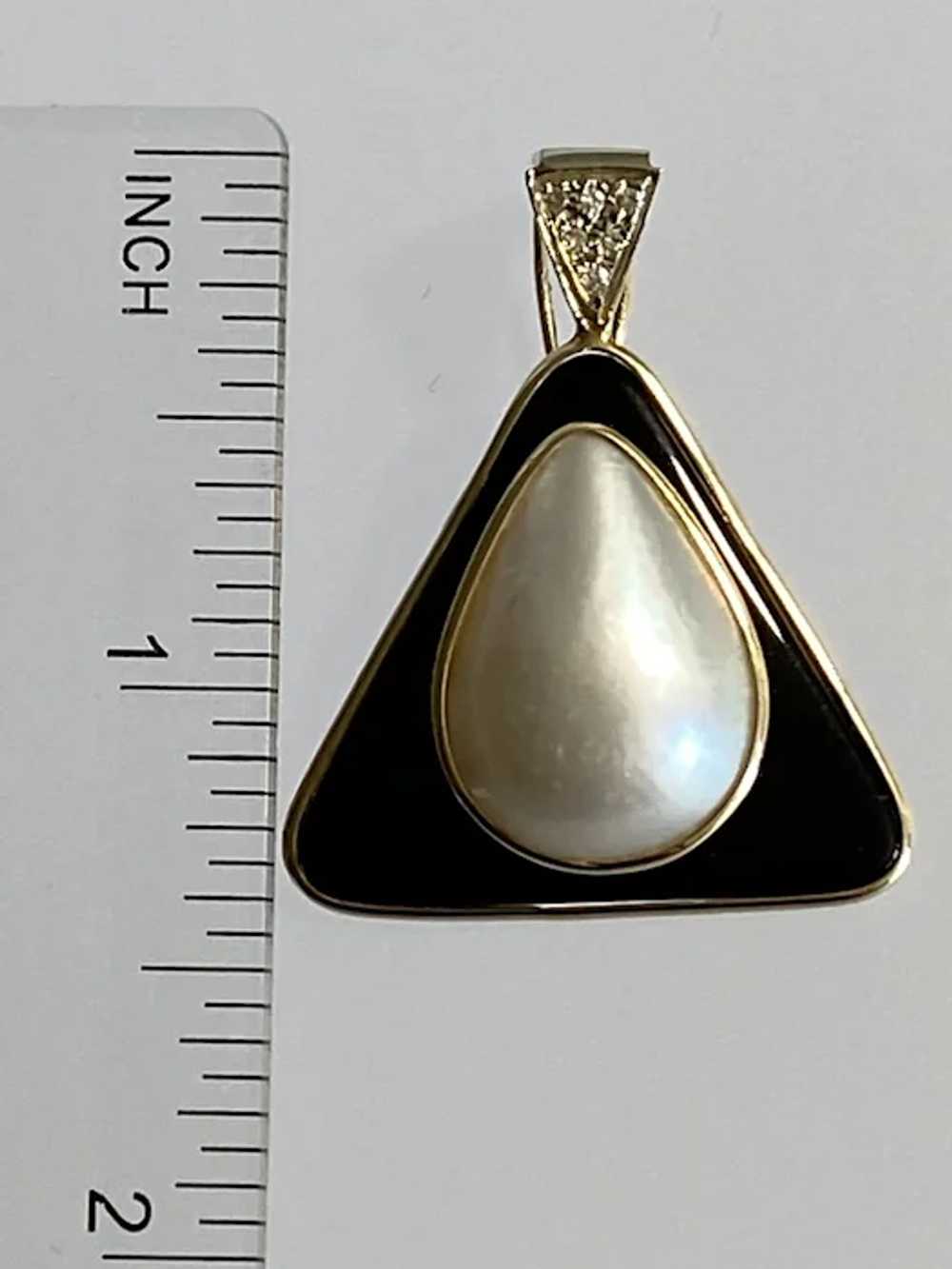 14K Yellow Gold Onyx and Pearl Pendant w/Enhancer - image 8