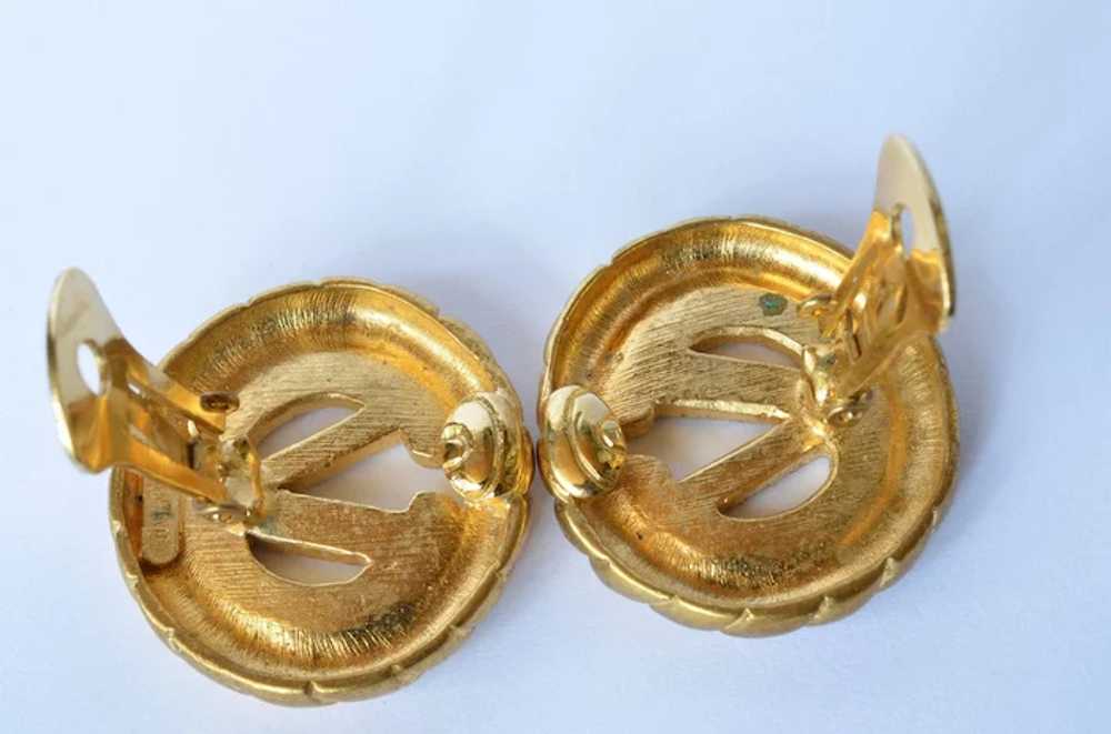 Pair of vintage Valentino earrings, gold tone/rhi… - image 6
