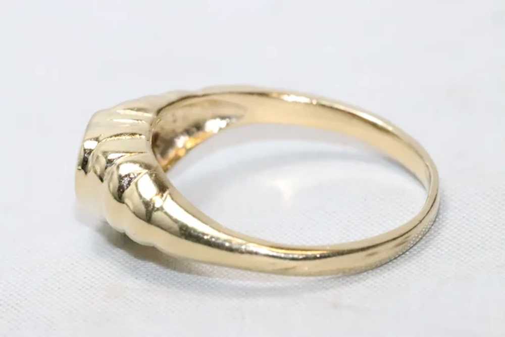 14KT Yellow Gold Peridot Heart Ring - image 4