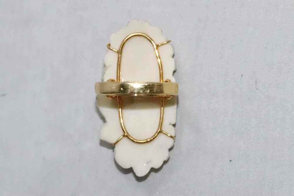 Vintage 14 KT Yellow Gold Handcrafted Flower Ring - image 3