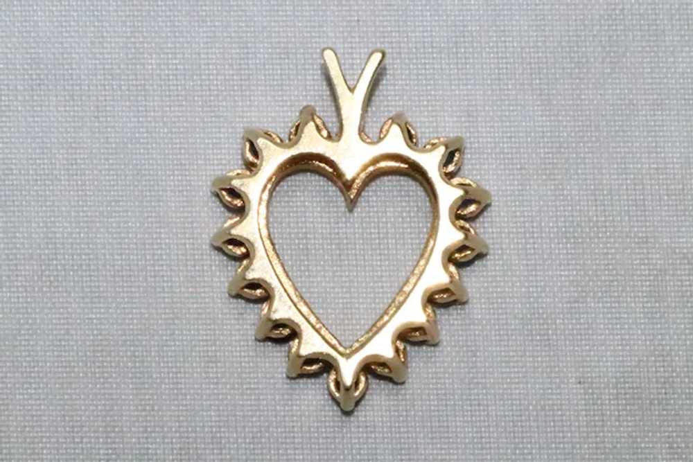 14 KT Yellow Gold .55 CT Sapphire Heart Pendant - image 3
