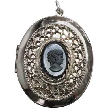 Vintage Costume Cameo Locket