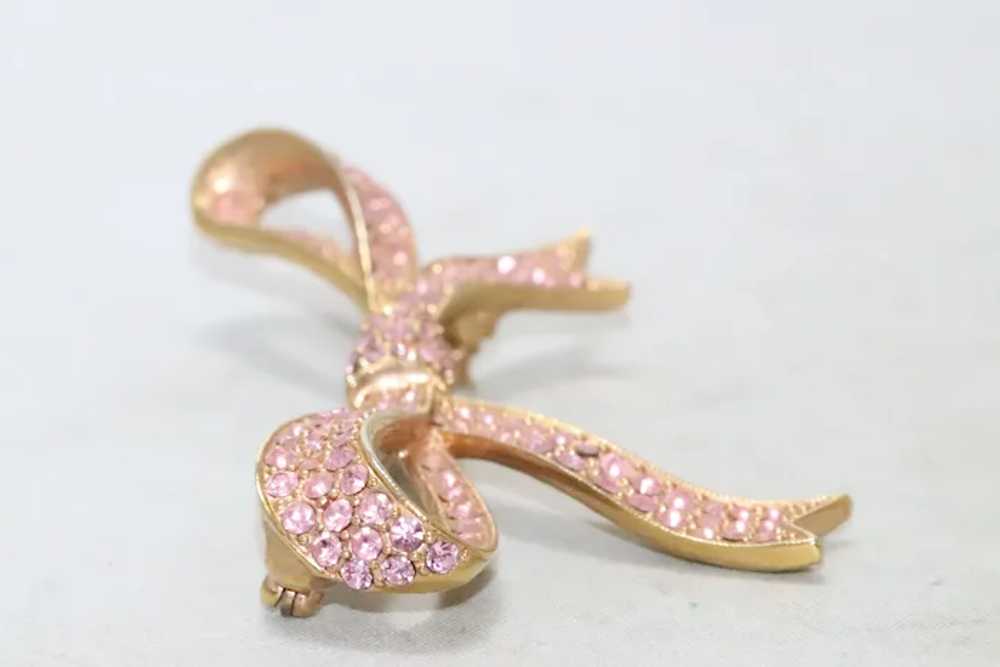 Vintage Kenneth Jay Lane Gold Tone Pink Ribbon Bo… - image 4