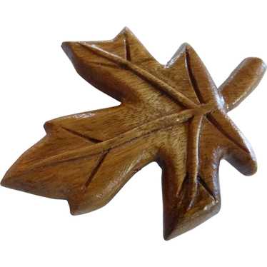 Vintage Natural Wood Maple Leaf Brooch Pin Hand C… - image 1