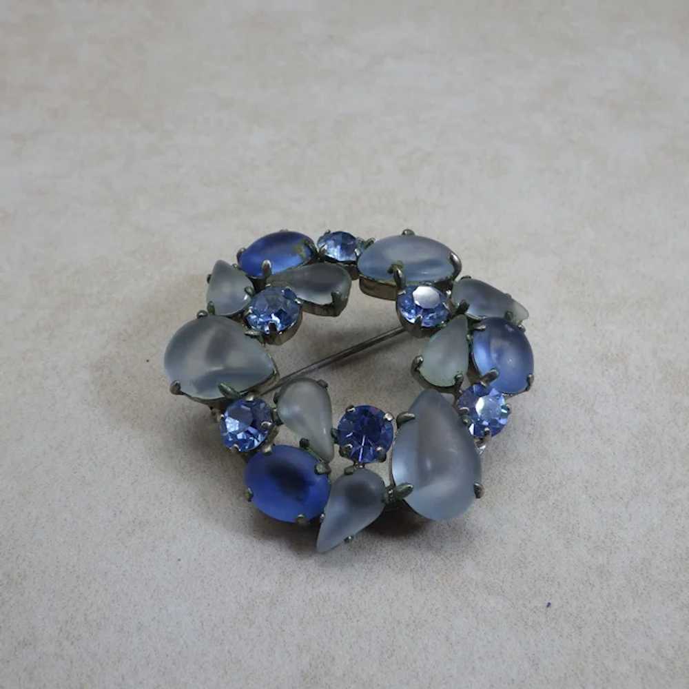 1940s Frosted Glass Rhinestone Brooch, Shades Of … - image 2
