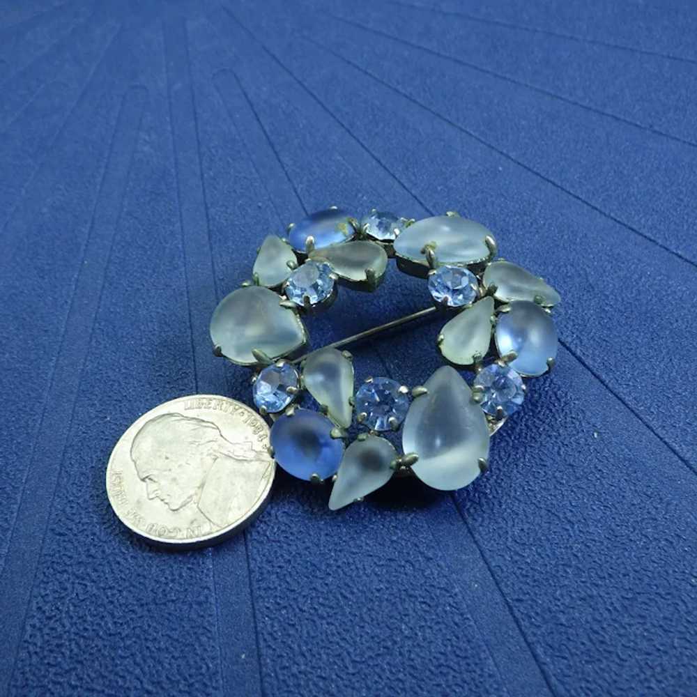 1940s Frosted Glass Rhinestone Brooch, Shades Of … - image 4