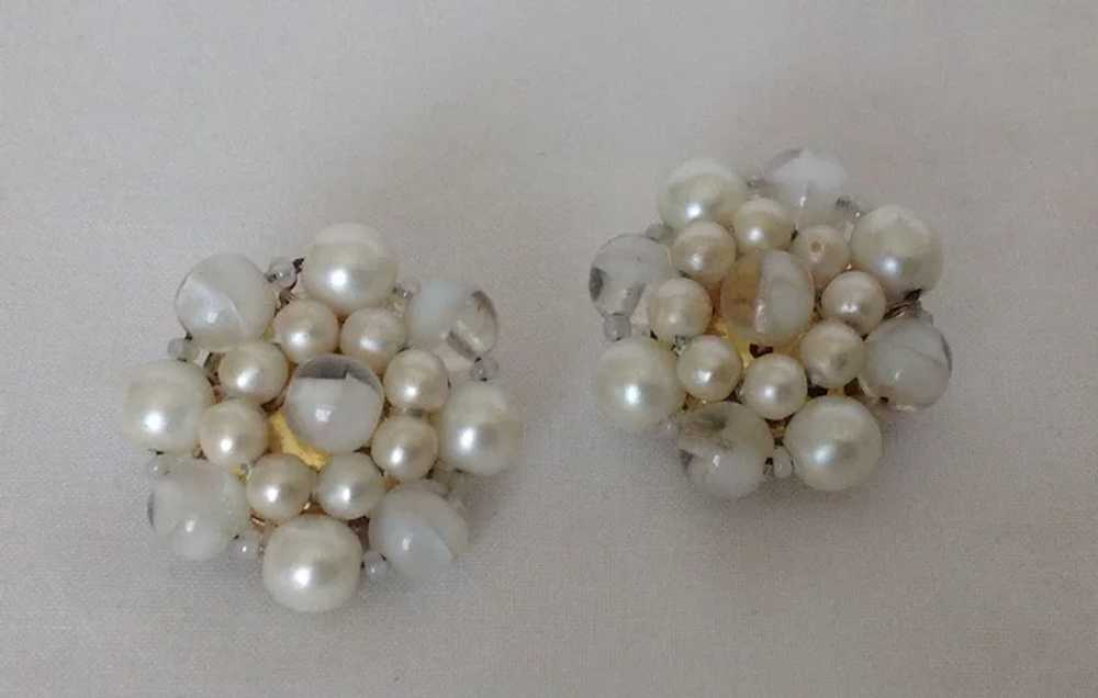 Vintage Simulated Pearl and Variegated Glass Bead… - image 2