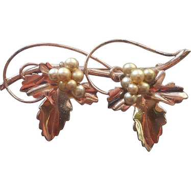 Vintage Faux Pearls Rose Gold Plated 1940's Floral Brooch