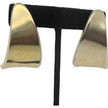 Mid-Century Curved Gilt Hoop Earrings - image 1