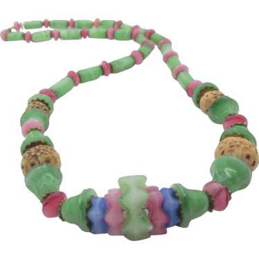 Czech 1920s Art Deco Pastel Glass Beaded Necklace