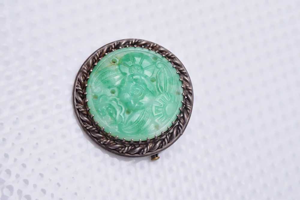 Green Carved Peking Glass Oriental Brooch - image 3