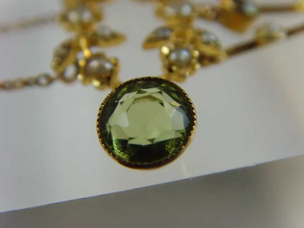 Antique Edwardian peridot and pearl gold pendant - image 11