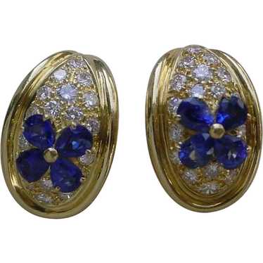 Gorgeous 18K Gold Diamond and Sapphire Earrings.