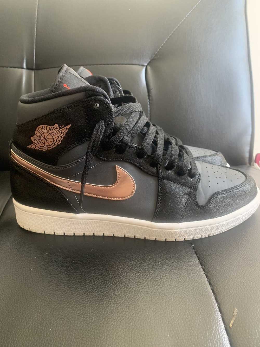 Jordan Brand × Nike Jordan 1 - image 3