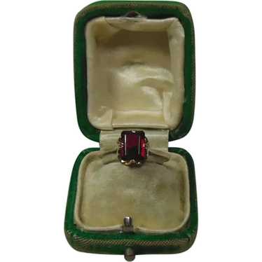 9 Kt Gold & Garnet Solitaire Ring - image 1