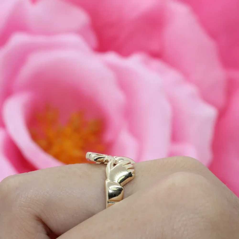 Vintage Claddagh Ring Solid 14K Yellow Gold Size … - image 6