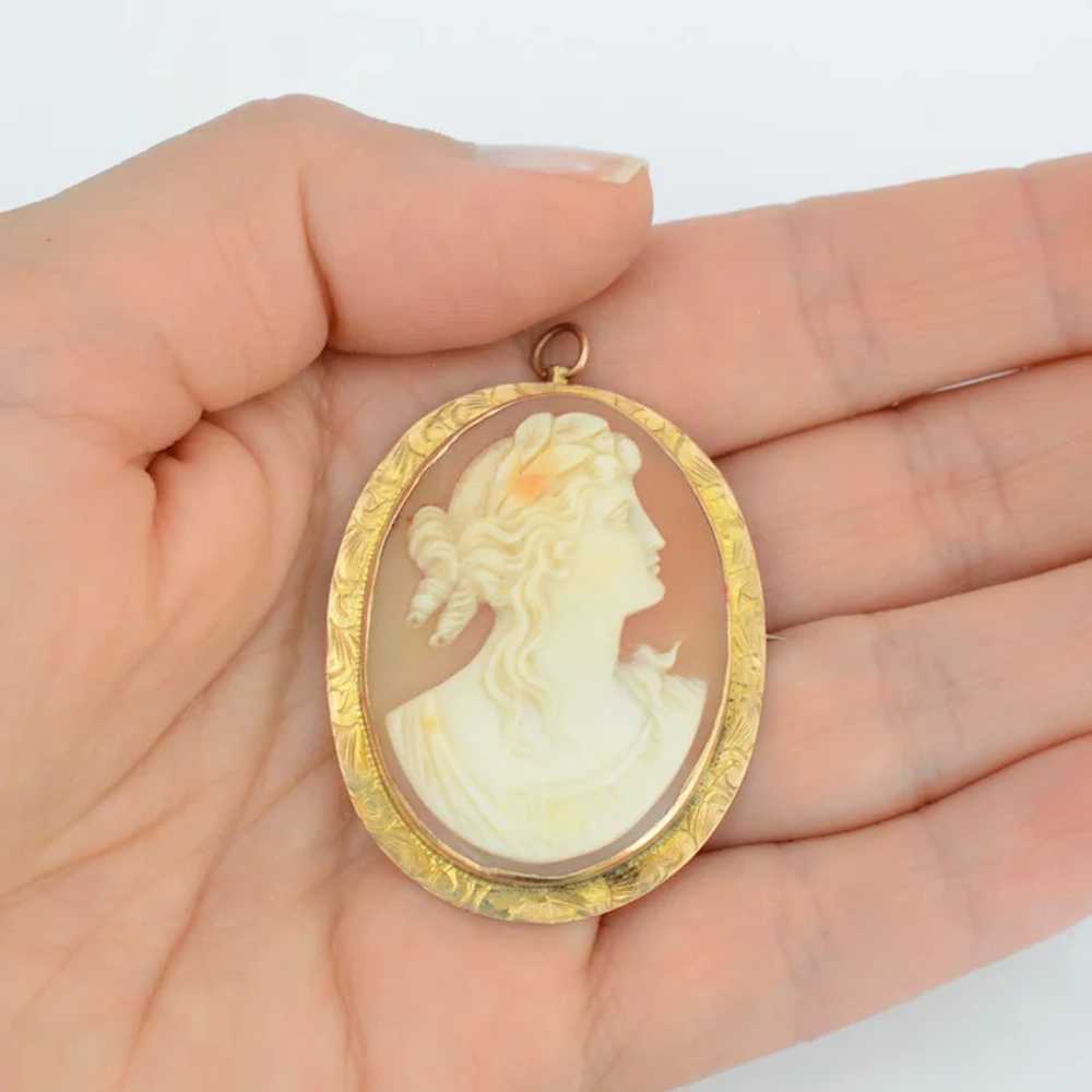 Vintage 14K Yellow Gold Shell Cameo Brooch/Pendant - image 3