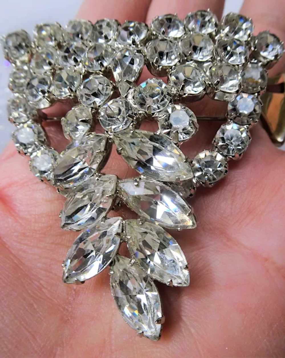 HUGE Beautiful Vintage Glass Brooch,Sparkling Ice… - image 2