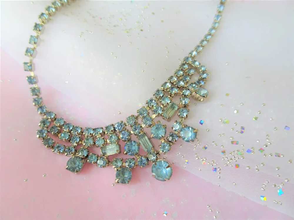 BEAUTIFUL Vintage Glass Necklace, 1950s Dreamy Li… - image 2