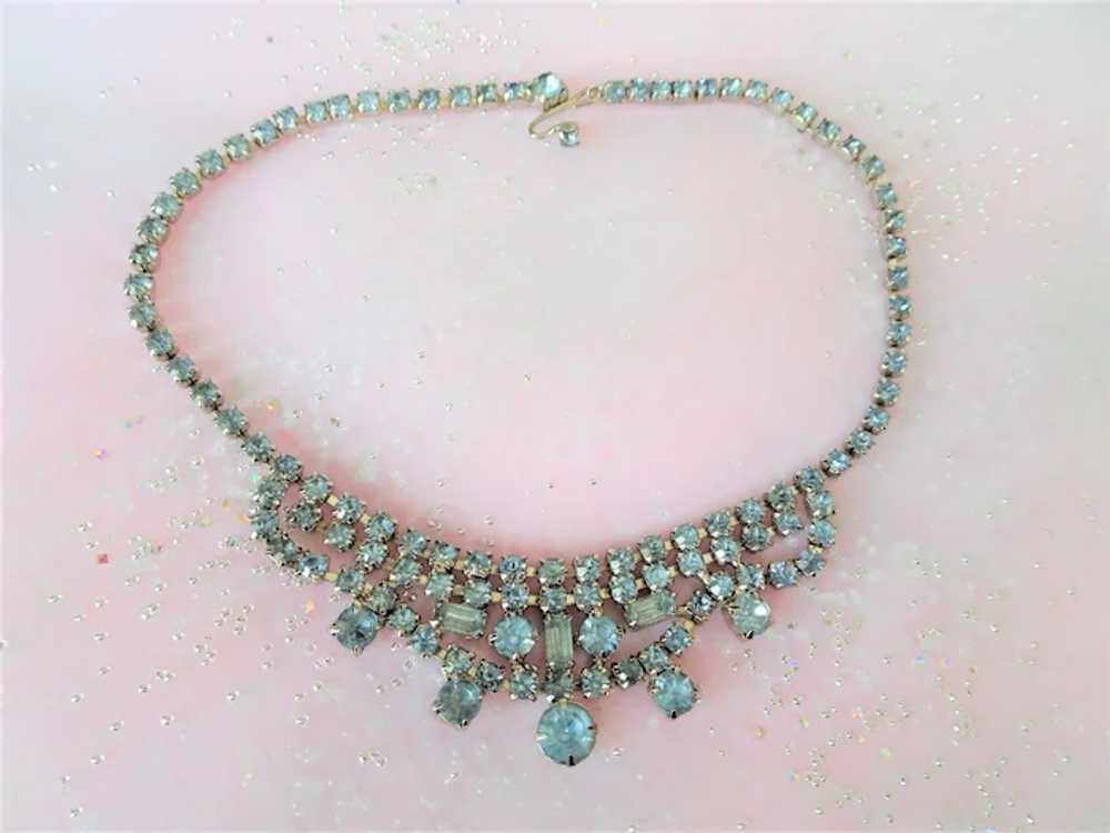 BEAUTIFUL Vintage Glass Necklace, 1950s Dreamy Li… - image 3