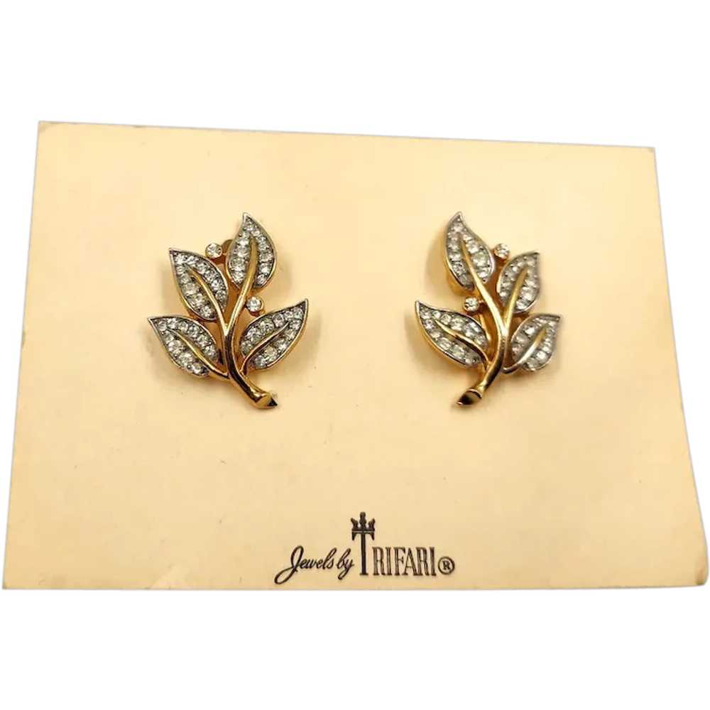 1960's Crown Trifari Rhinestone Leaf Earrings - image 1