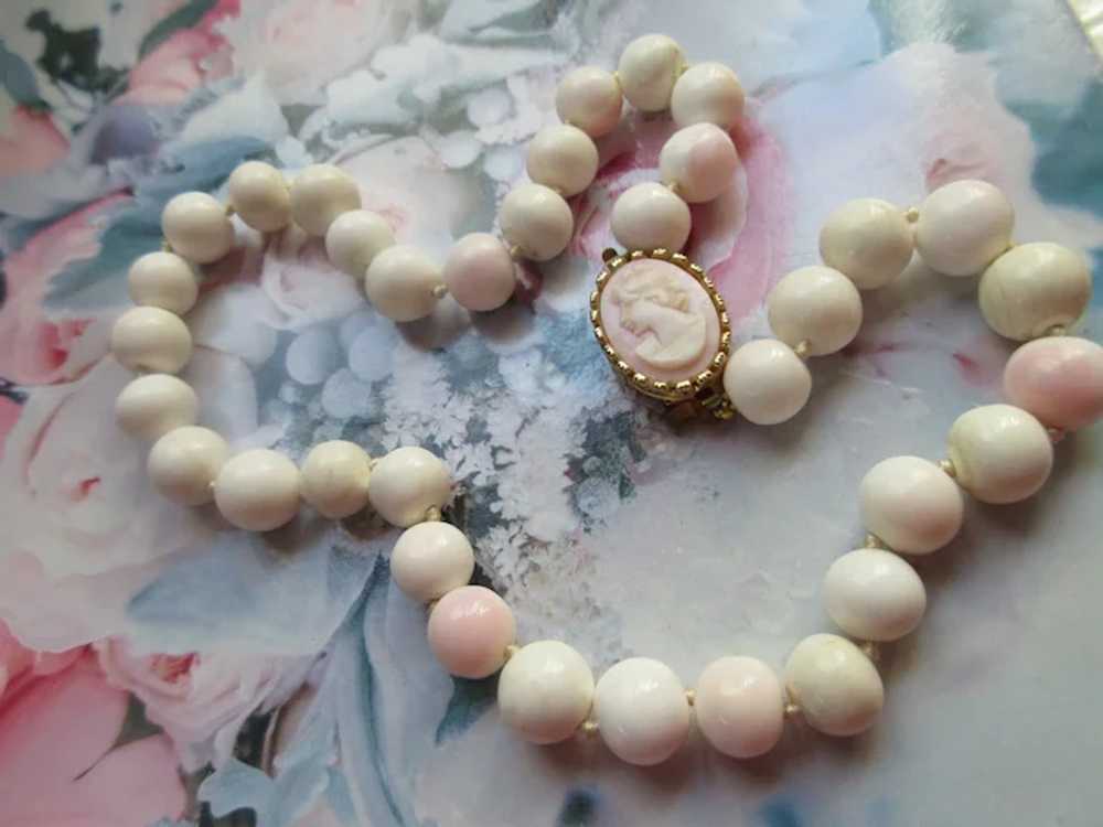 Vintage Carved Shell Beaded Necklace with Carved … - image 10