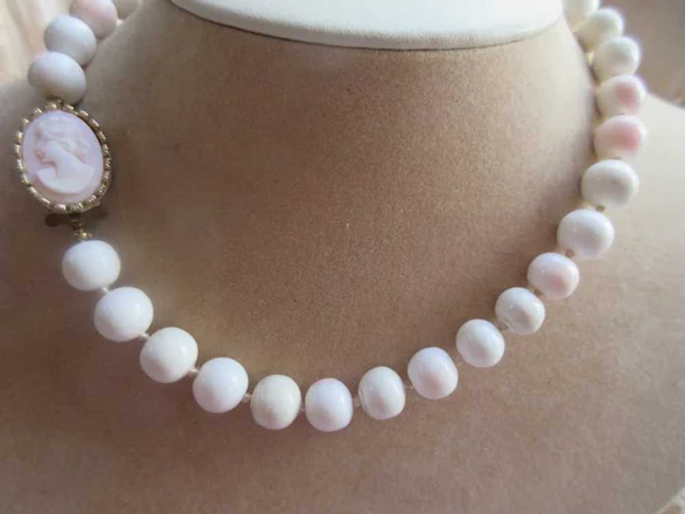 Vintage Carved Shell Beaded Necklace with Carved … - image 5