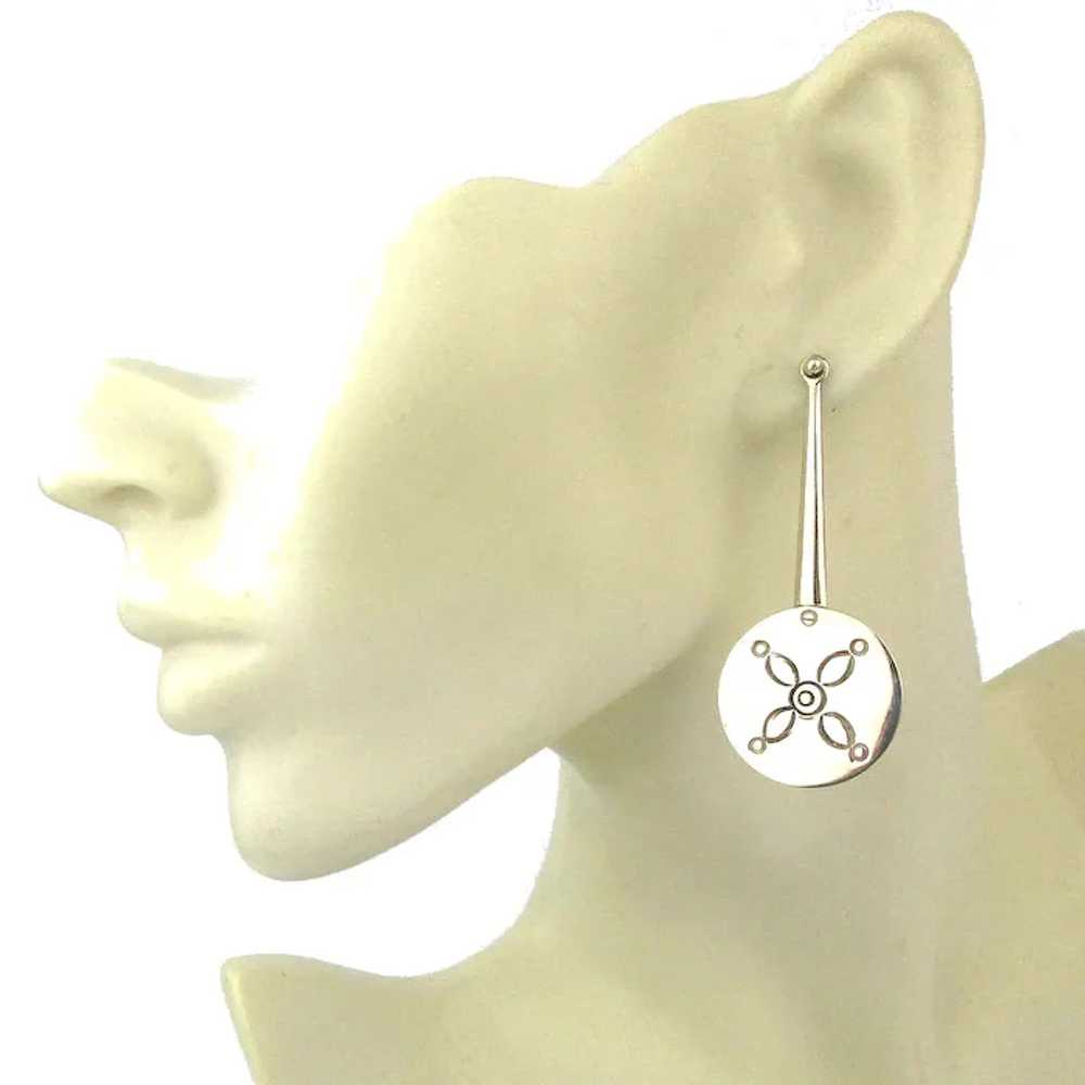 Modernist 950 Silver Pendulum Drop Earrings - image 2