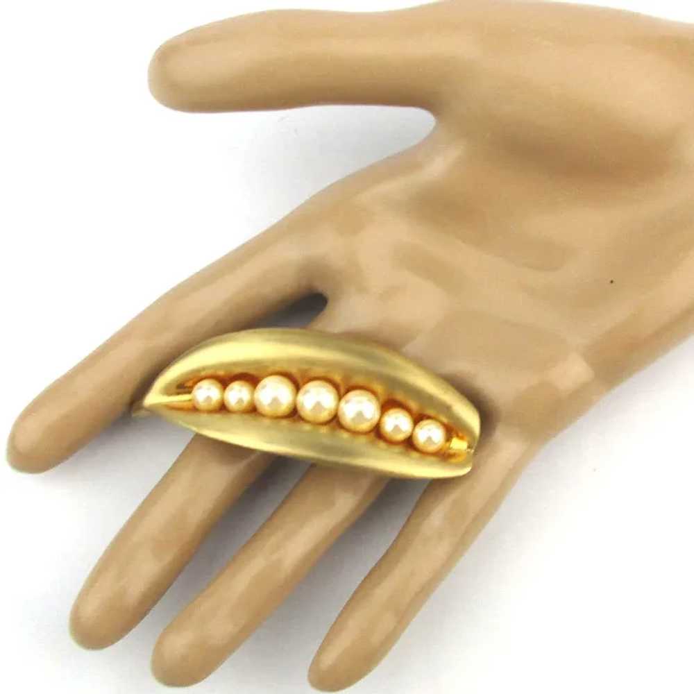 RICHELIEU Faux Pearl Goldtone Pea Pod Pin Toothy … - image 3