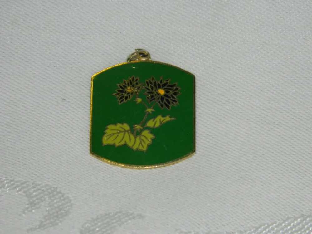 1970's Mod Green Cloisonne Flower Pendant - image 3