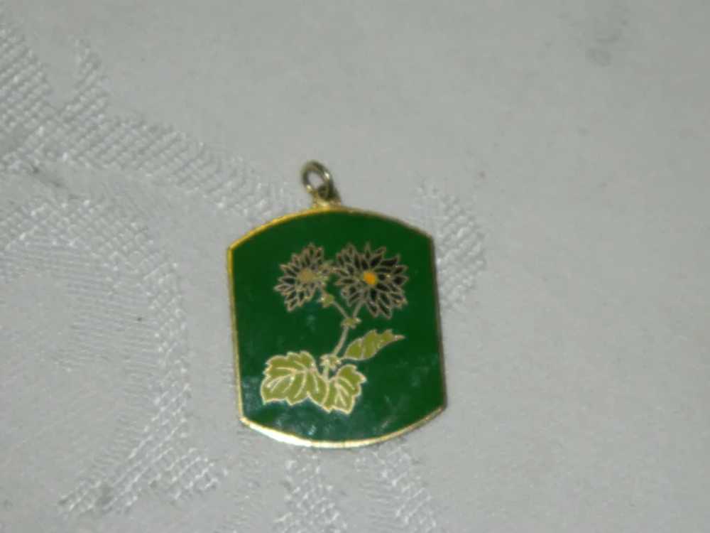 1970's Mod Green Cloisonne Flower Pendant - image 5