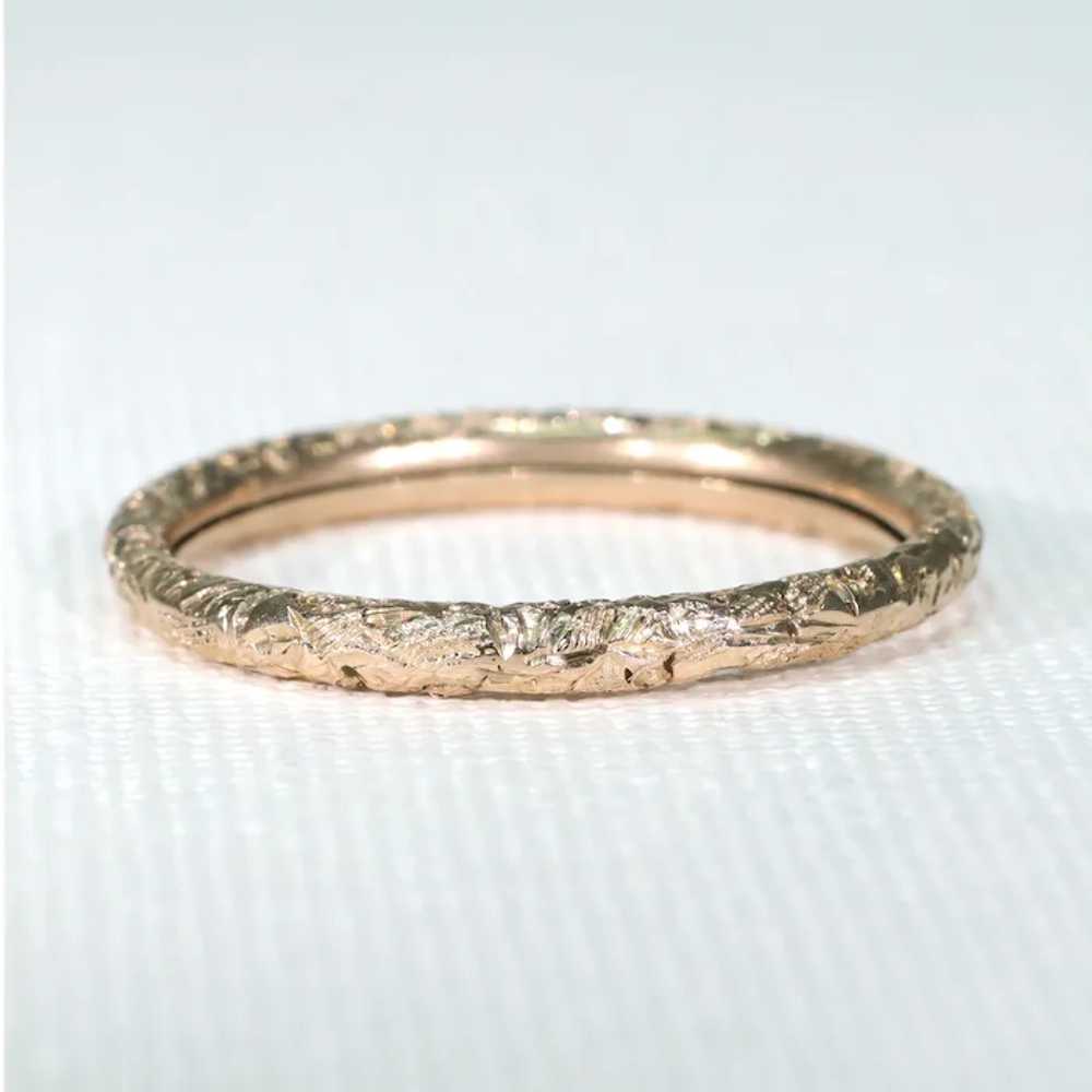Antique Chased Victorian Gold Split Ring - image 2