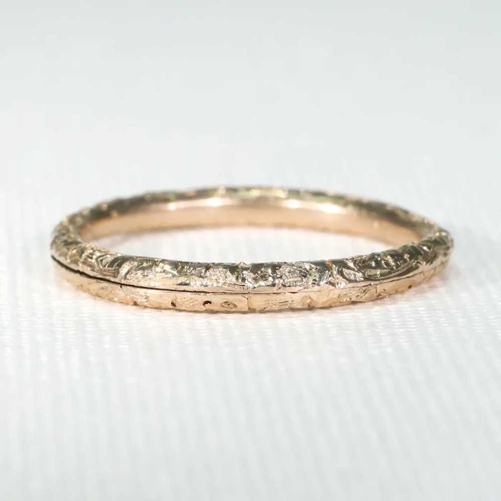 Antique Chased Victorian Gold Split Ring - image 6