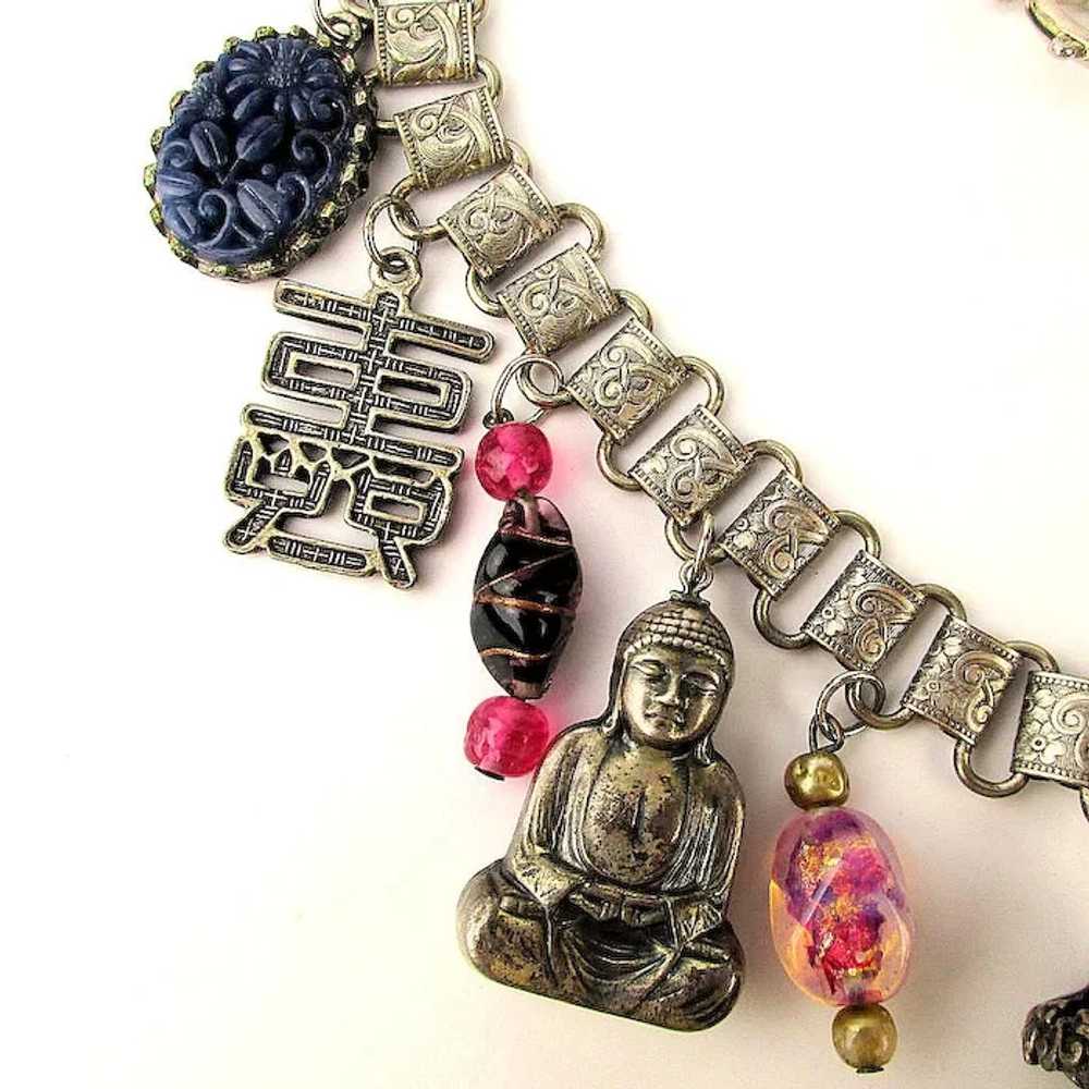 Great Chunky Old Necklace Tour of Asian Charms Da… - image 2