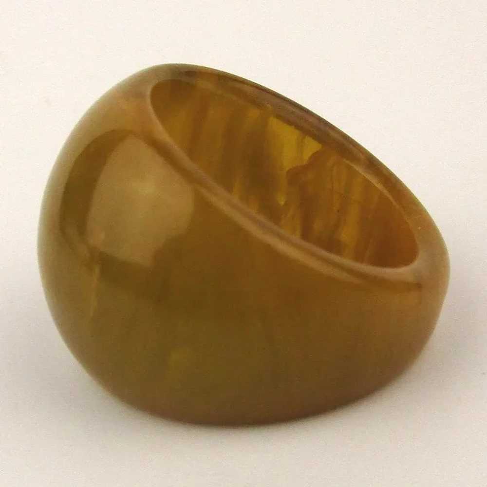 Vintage Bakelite Marbled Olive Drab Dome Ring - image 5