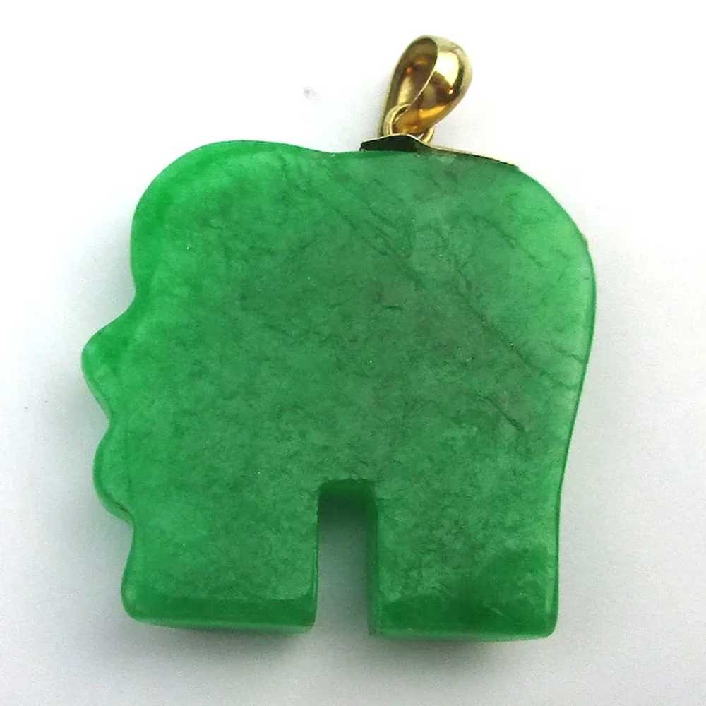 14K Gold Emerald Green Jade Elephant Pendant - image 3