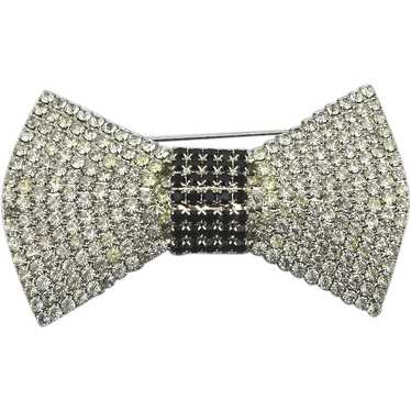 Vintage Dorothy Bauer Rhinestone Bow Tie Pin Brooc