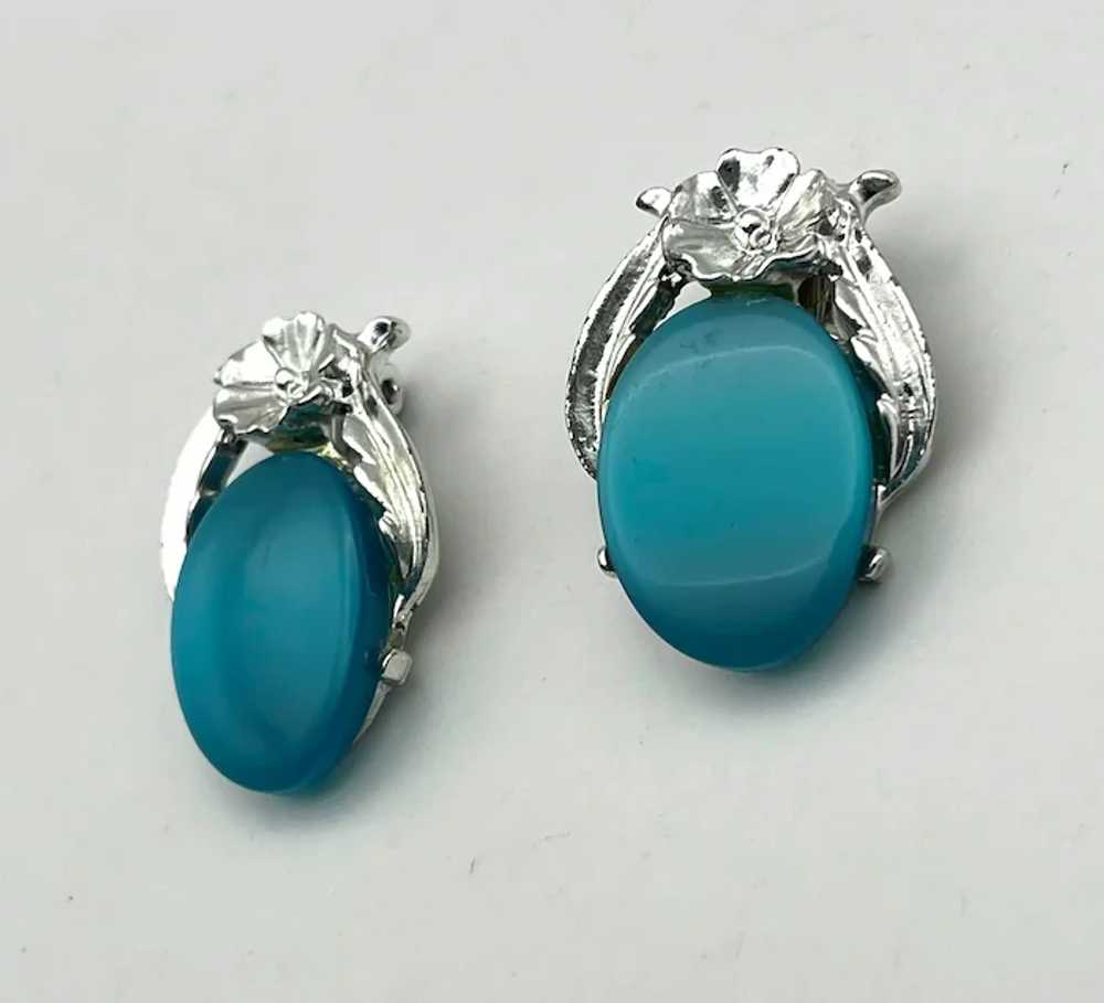 Oval Turquoise Color and Silvertone Flower Clip O… - image 10