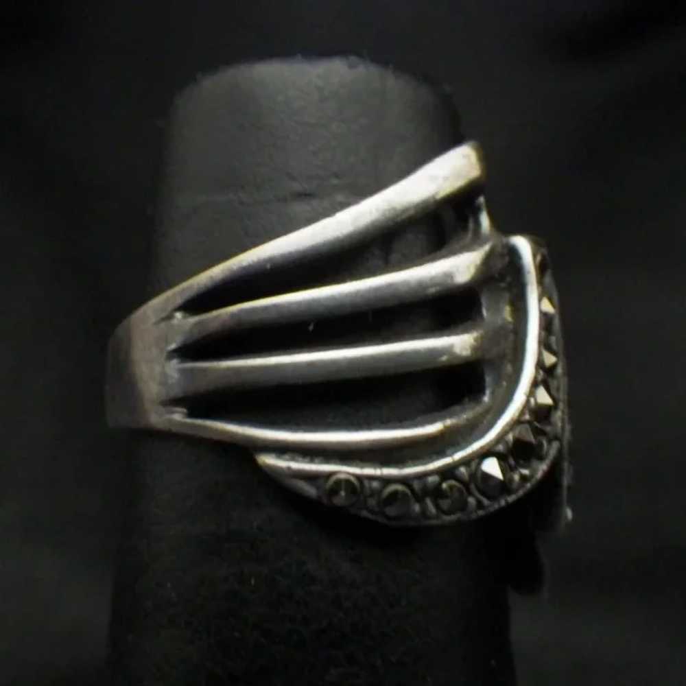 Vintage Sterling Silver and Marcasite Ring - image 3