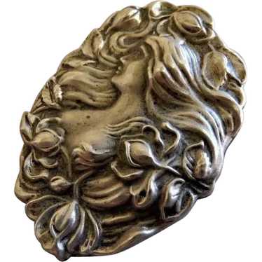 Sterling Silver "Art Nouveau" Repousse Brooch of … - image 1