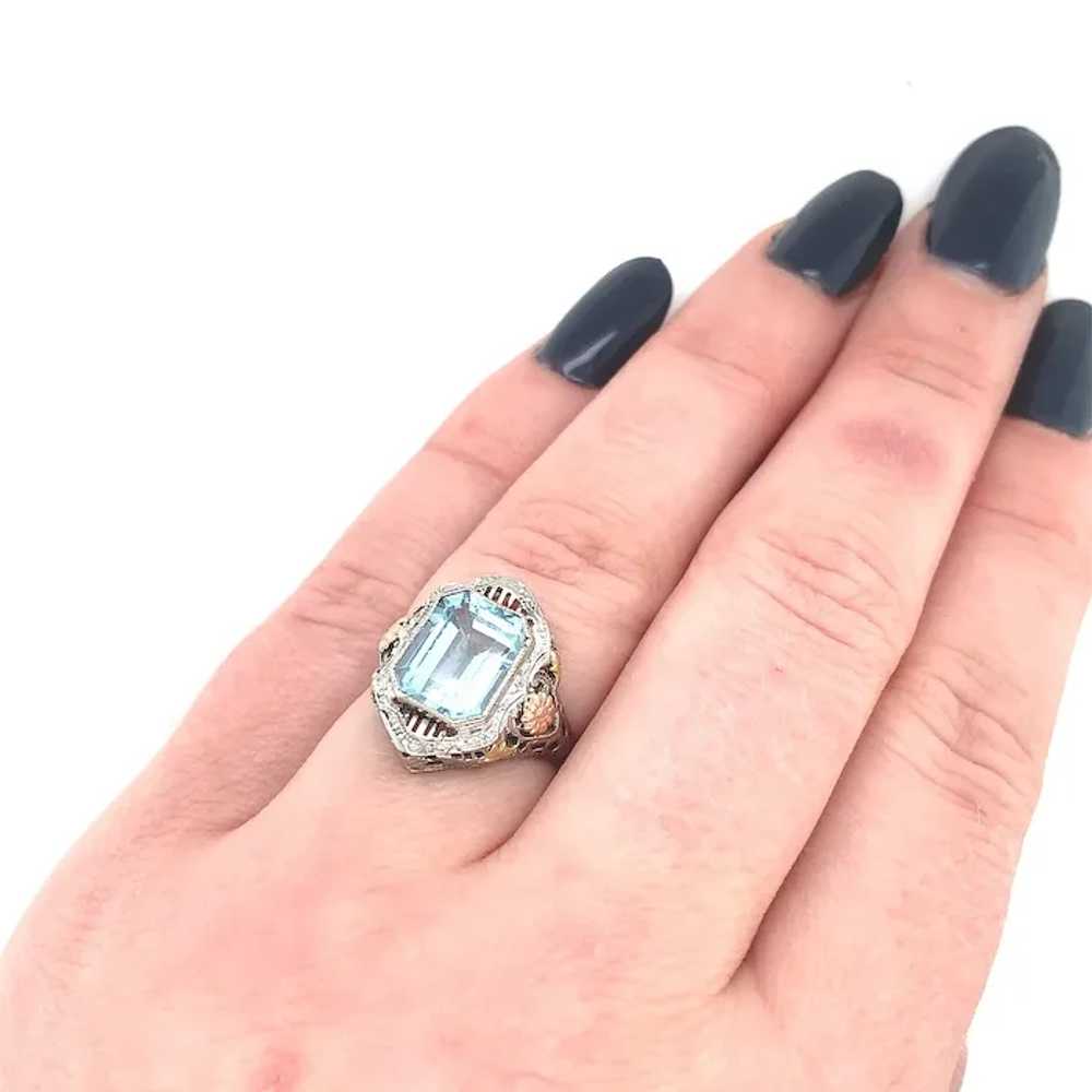 10K tri-color 3.28ct Aquamarine Filigree Ring - image 5