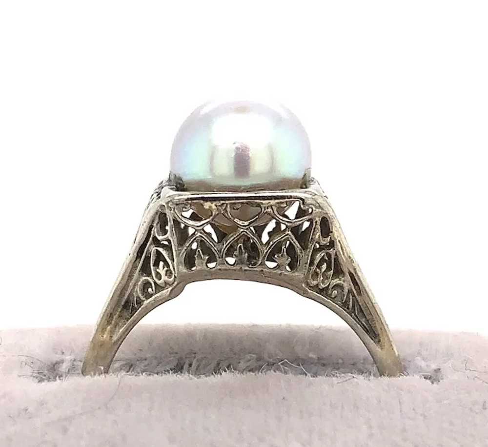 18K Art Deco 8mm Pearl Filigree Ring - image 2