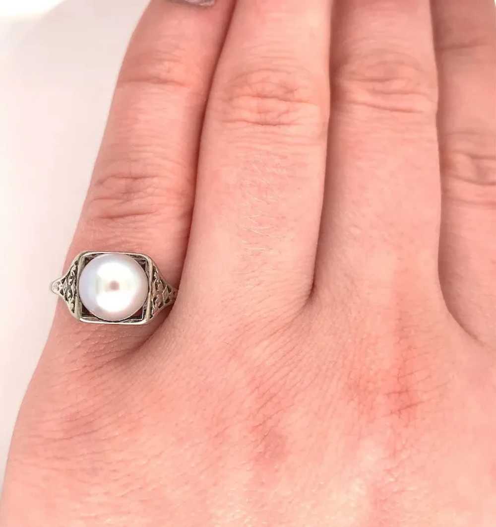 18K Art Deco 8mm Pearl Filigree Ring - image 7