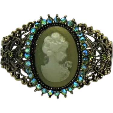 Fabulous Bold Costume Jewelry Molded Resin Cameo … - image 1