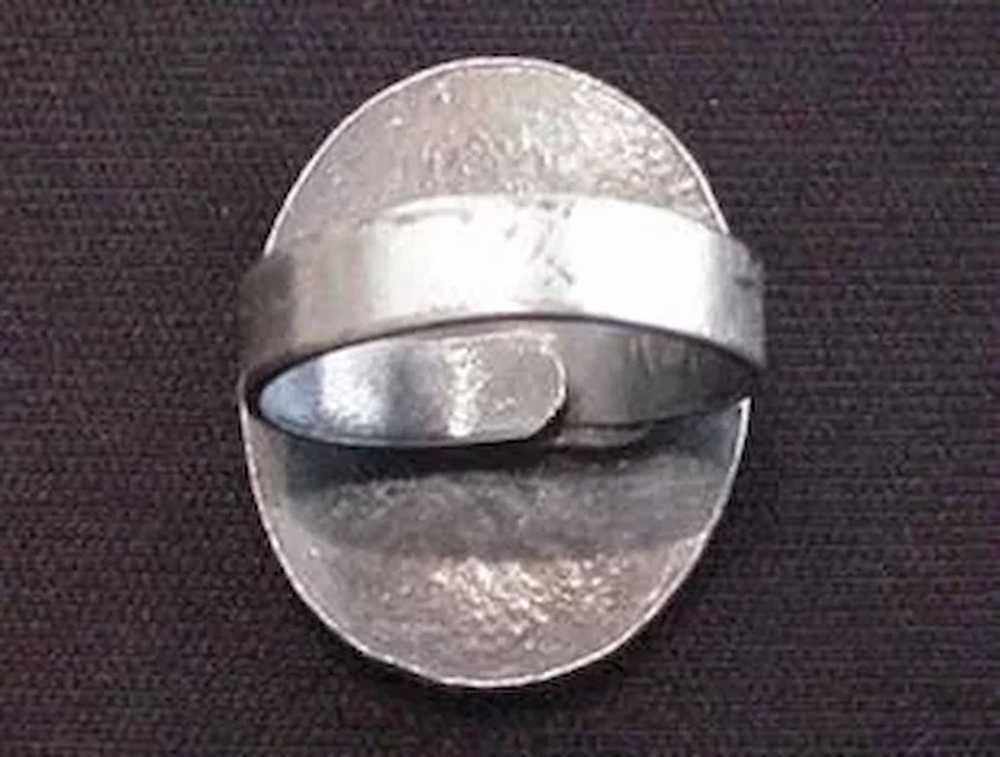 Mid-Century Enamel Ring - image 3